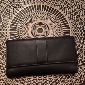 COACH billfold wallet